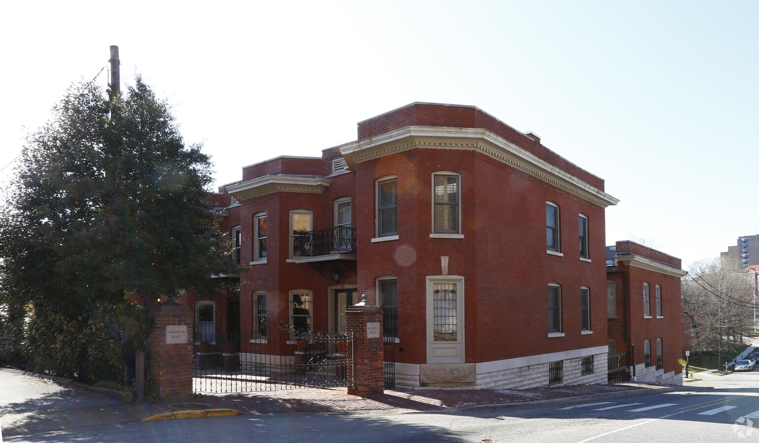 Photo - 601-613 Union Ave Apartments