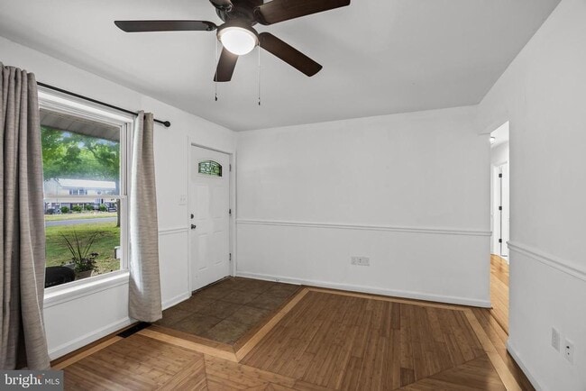 Photo - 109 6th Ave