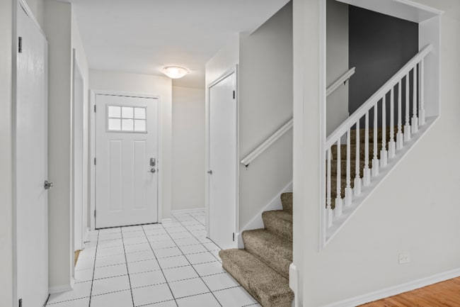 Building Photo - 2502 Green Bay Rd Rental