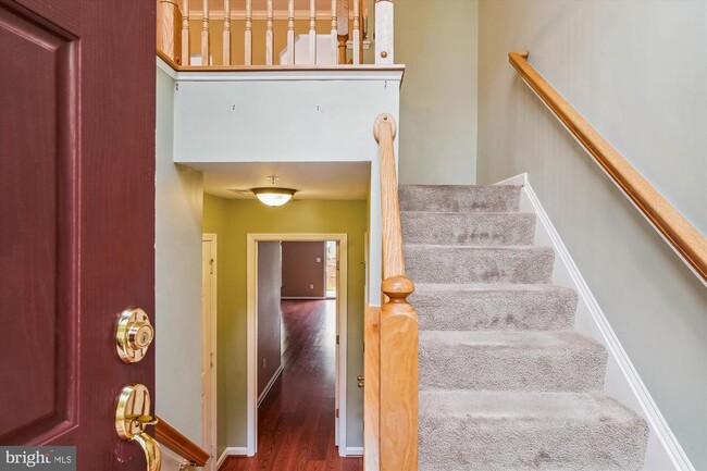 Building Photo - 152 Fieldstone Ct Rental