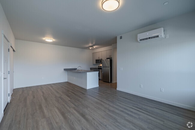 3 habitaciones, 2 baños, 109 metros cuadrados, sala de estar y cocina