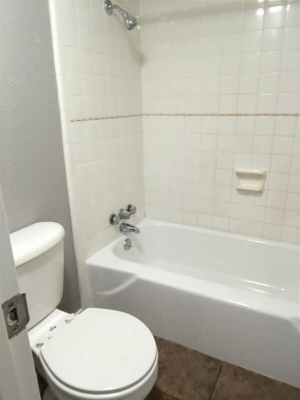 Photo - 2114 E Marshall Ave Unit 201