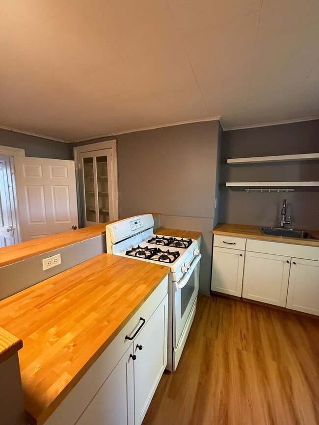 Photo - 115 Liberty St Unit 1