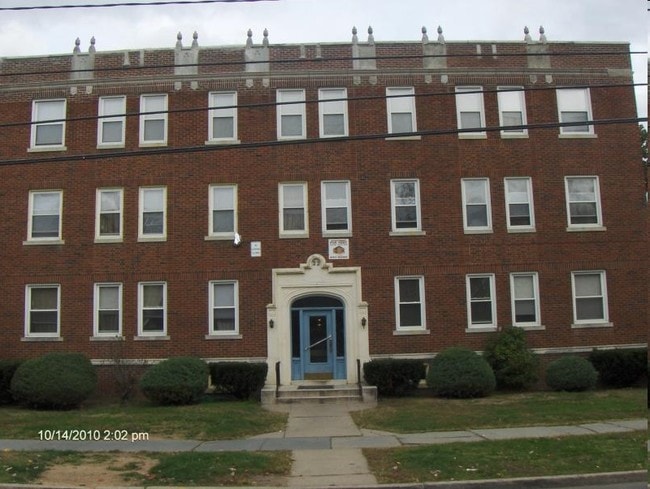 22 Evergreen Ave