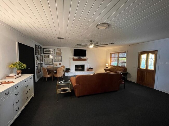 Photo - 879 S Terrace Dr
