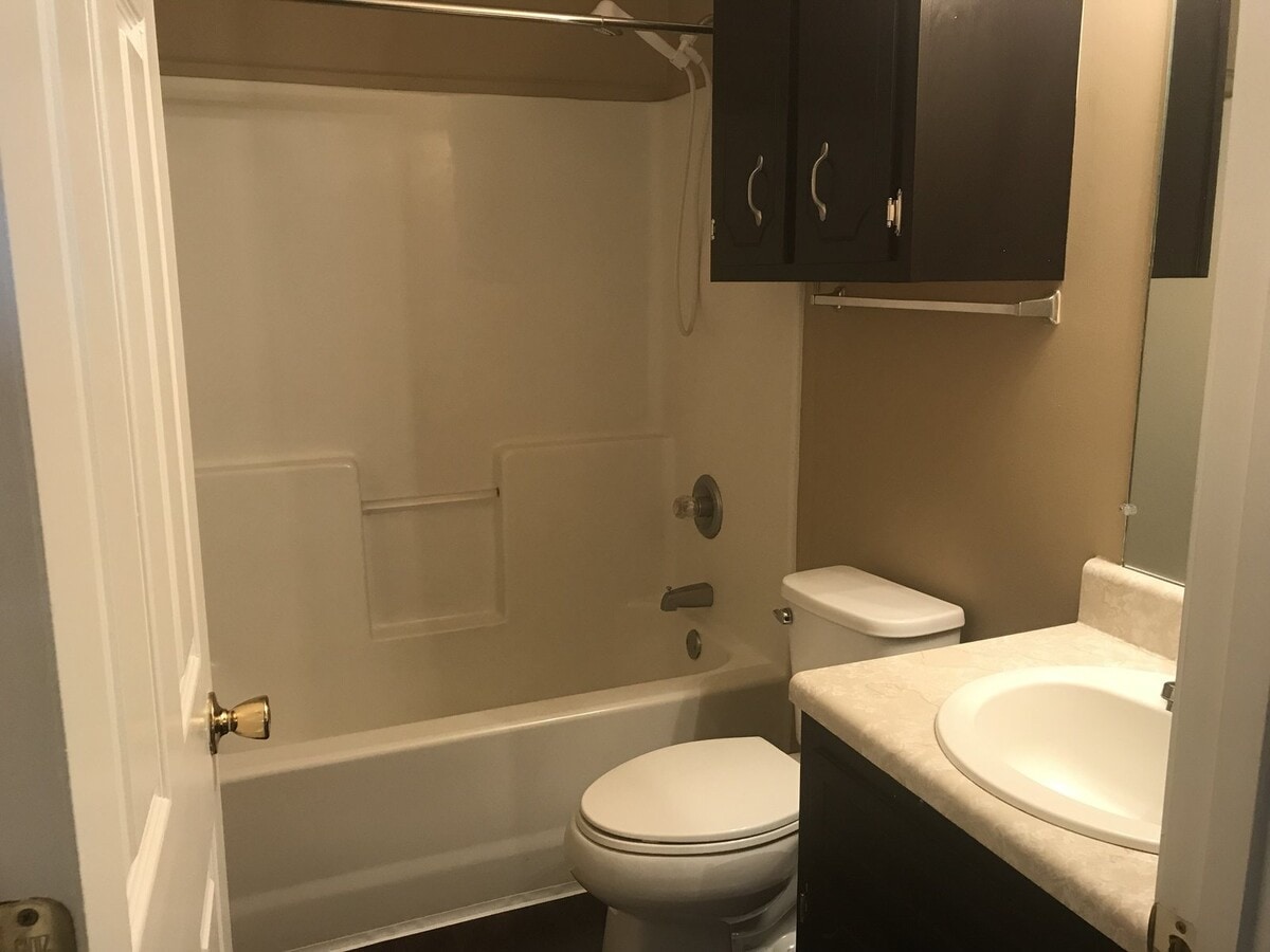 Photo - 269 B EXECUTIVE AVENUE