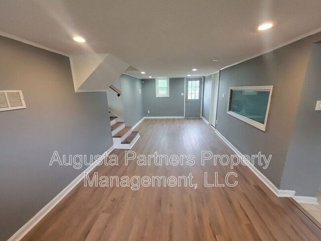 Photo - 3513 Wyevale Dr