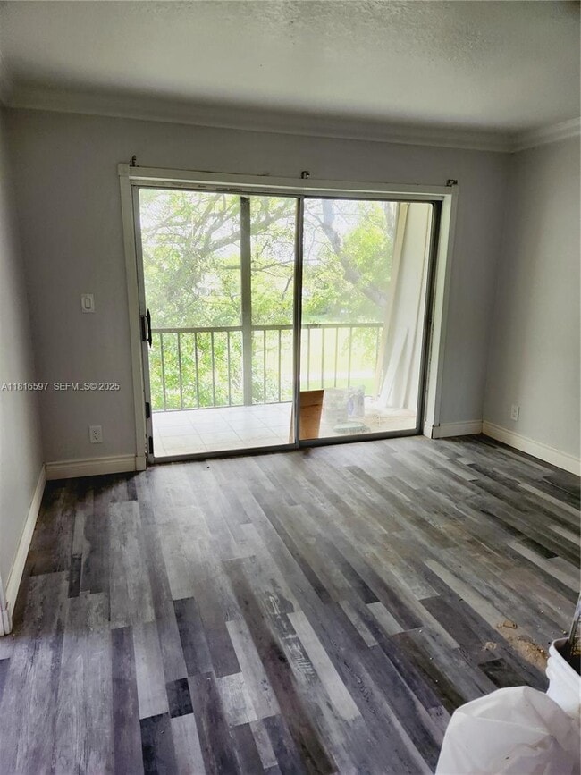 Photo - 8000 Fairview Dr Unit 301