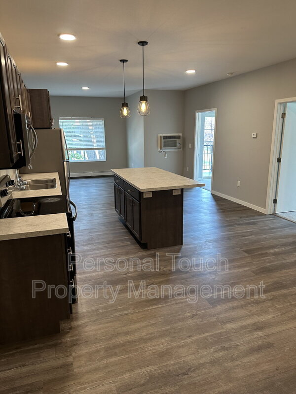 Building Photo - 600 8th St S Unit 202 Rental