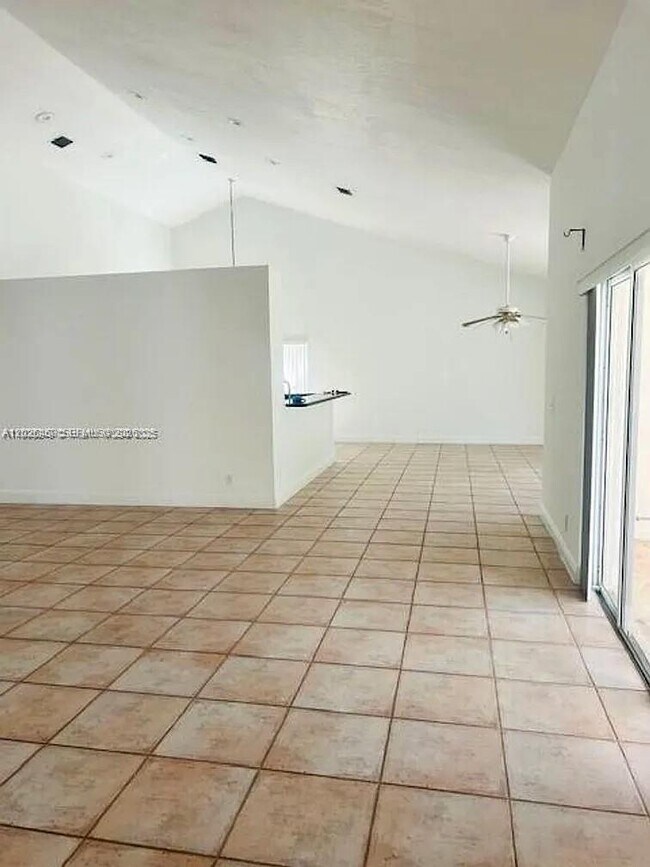 Photo - 16373 NW 16th St