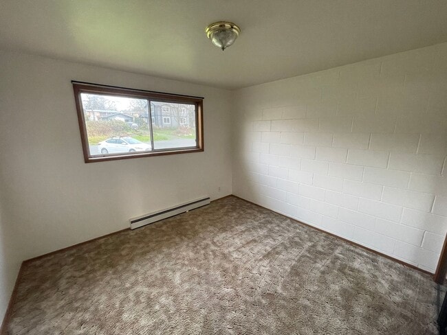 Photo - Moore (1371 SE 9th Ave &amp; 1370 SE 10th Ct.) Unit #202