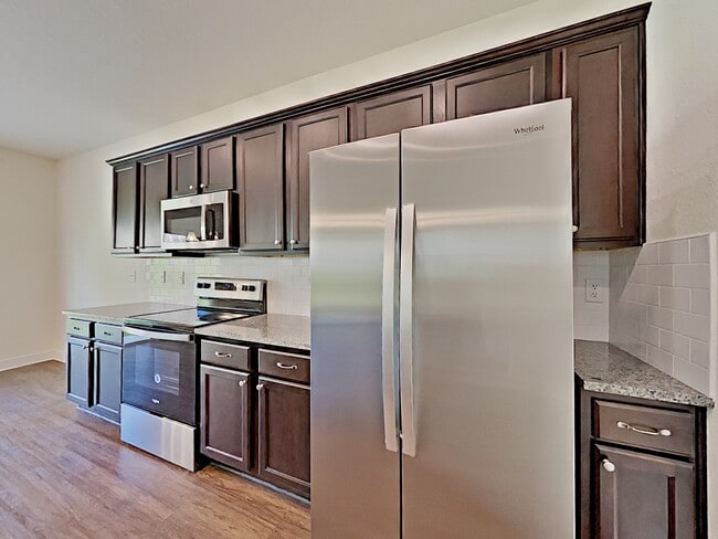 Photo - 8619 Highfield Ave