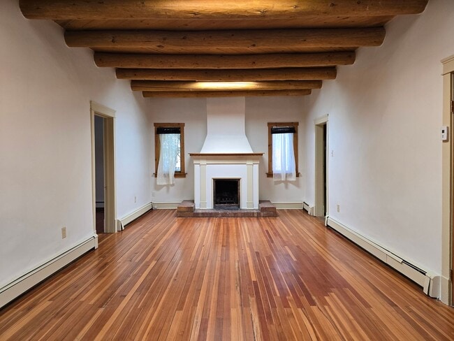 Building Photo - 342 Hillside Ave