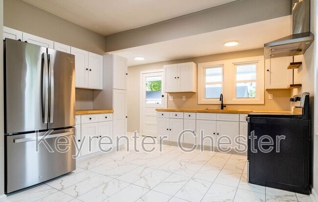 Photo - 3502 Oaklawn Blvd