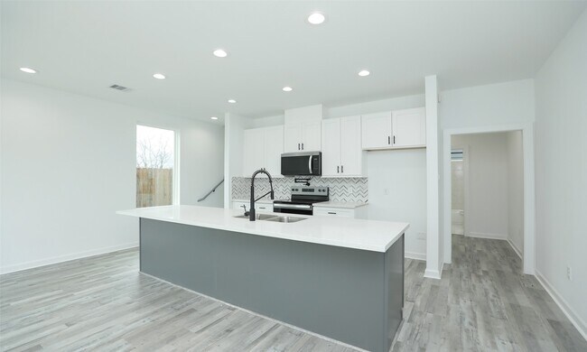 Photo - 9315 Ashville Dr Unidad B