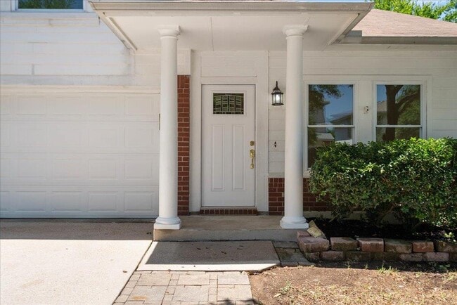 Photo - 1025 Doras Dr