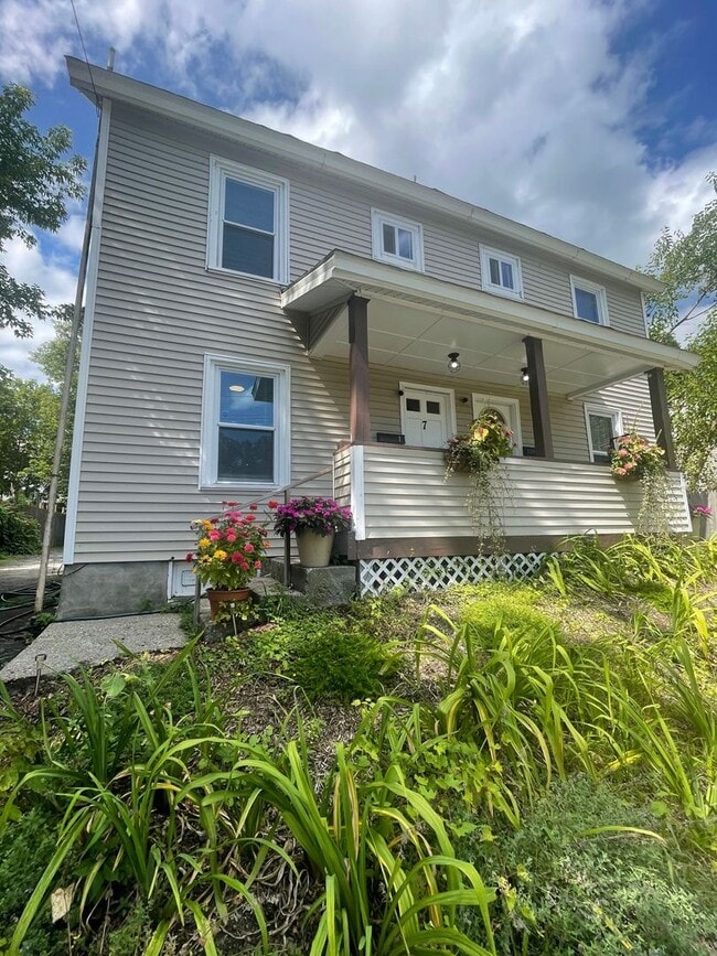 Building Photo - 7-9 King Street Unit 9