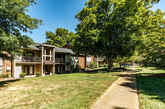 walkway - Ashton Parc Apartments