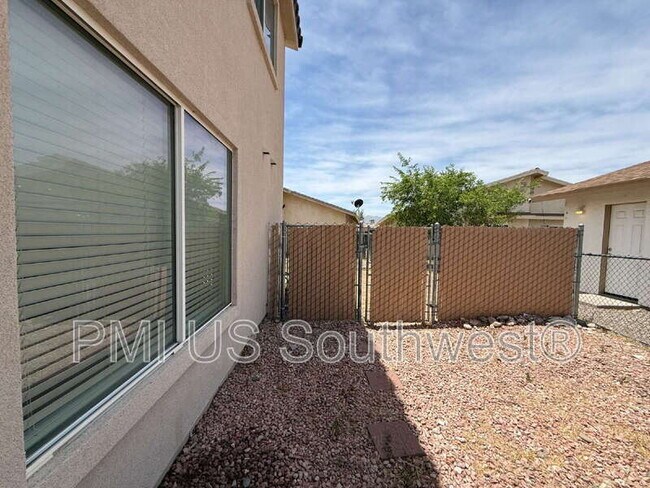 384 Anna Cir Unit A