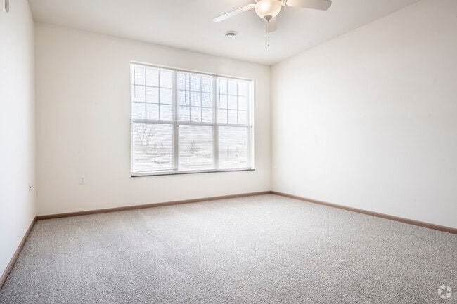 2BR, 2BA - 1226SF - Bedroom