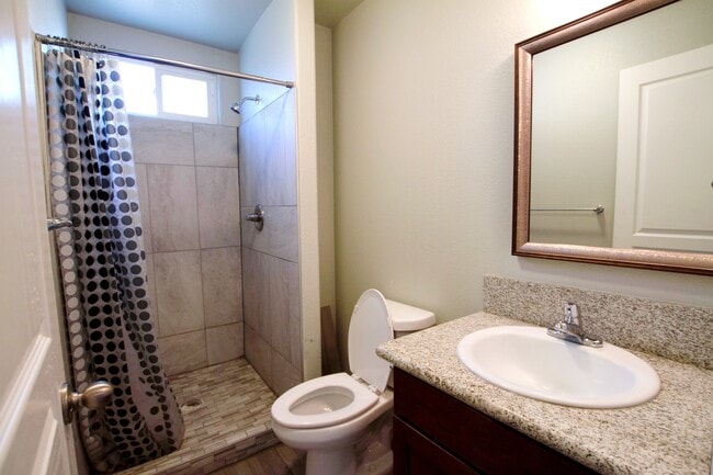 Photo - 247 W San Joaquin Ave