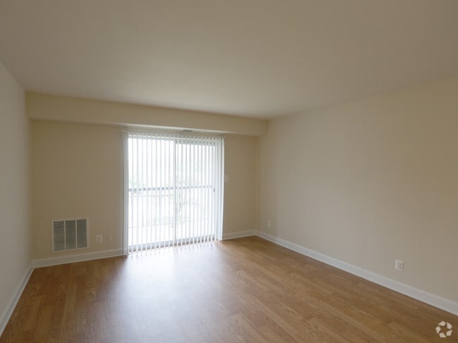 2BR, 1BA