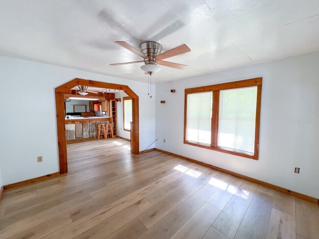 Photo - 25825 W Newberry Rd