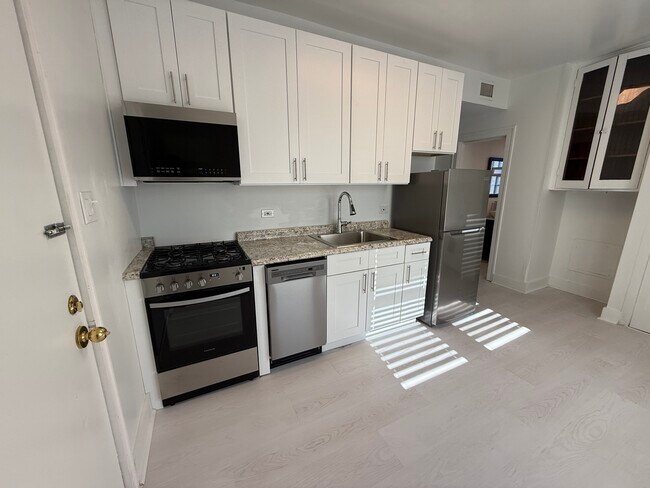 Photo - 3451 W Parker Ave