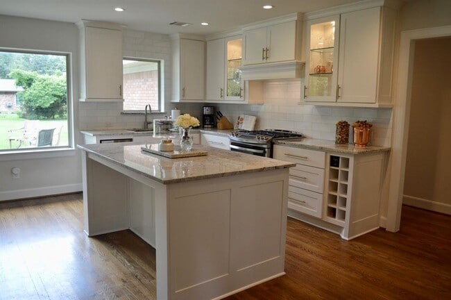 Photo - 1744 Pine Village Dr Casa