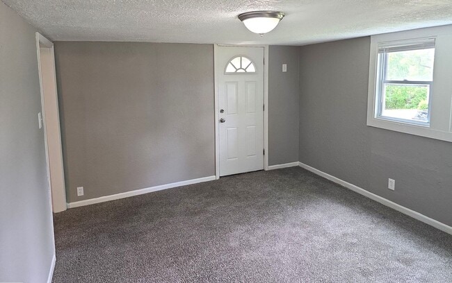 Photo - 3 Bed House - MUST SEE!!