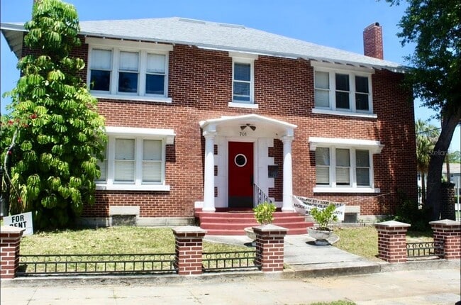 Building Photo - 701 W Swann Ave Unit 1