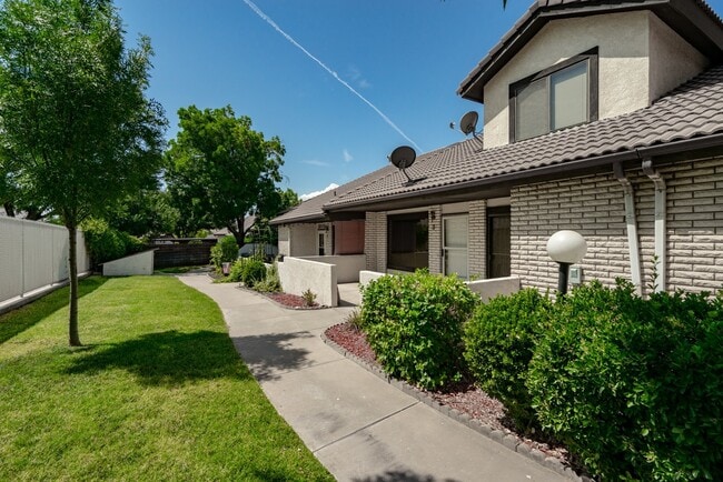 Photo - 2 Bedroom & 2 Bath Available in St. George!