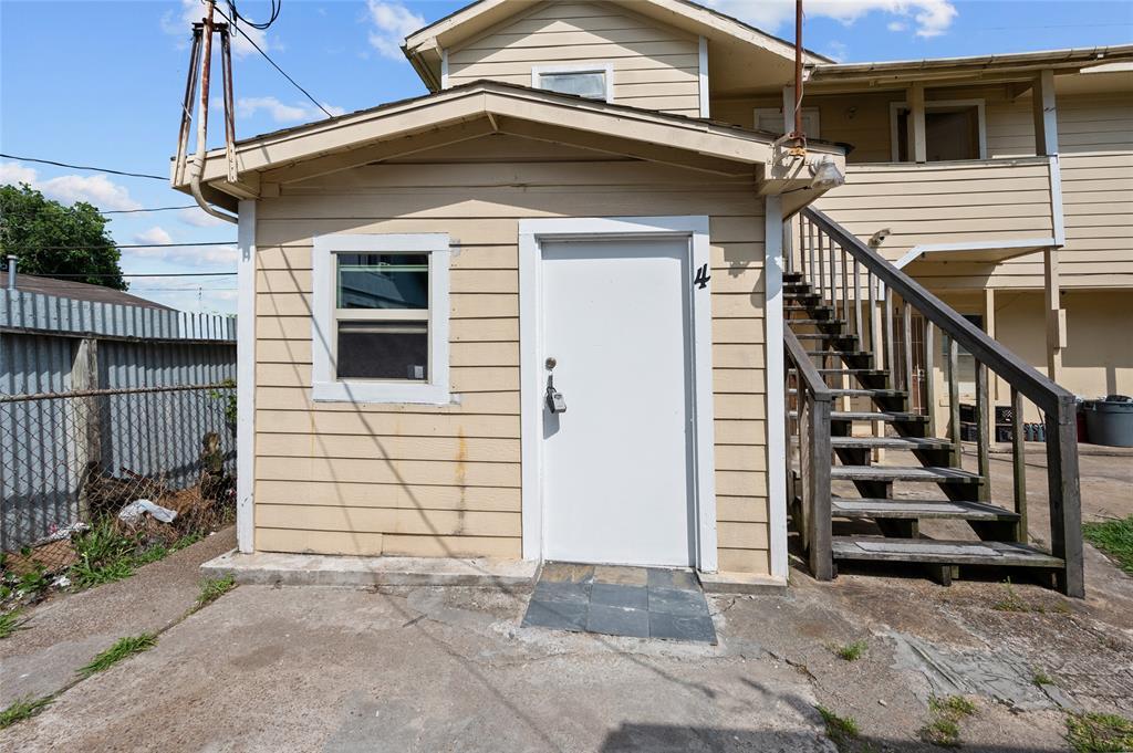Photo - 2631 Oakcliff St Apartment