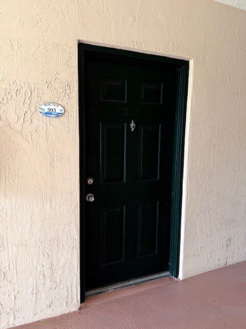 Photo - 1610 N 42ND Cir Unidad 303