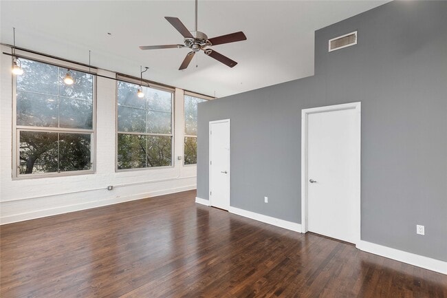Photo - 1312 Live Oak St Unit 215