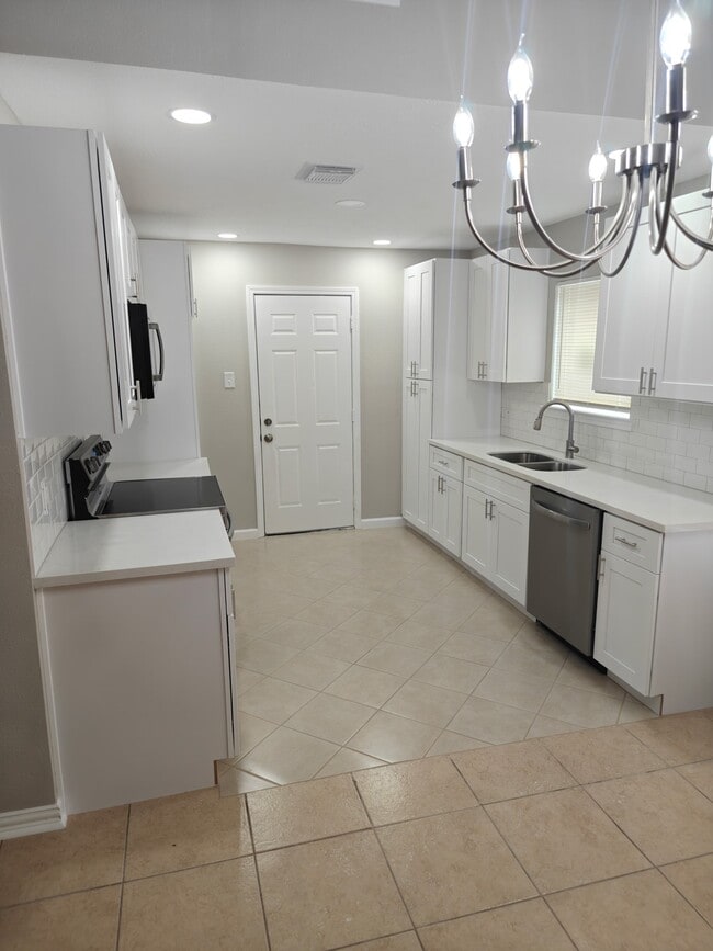 Photo - 7646 Winkle Wood Ln
