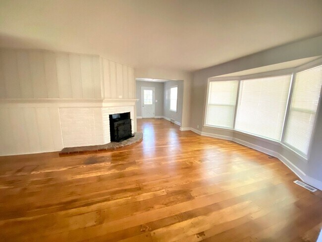 Photo - 4118 Browns Ln