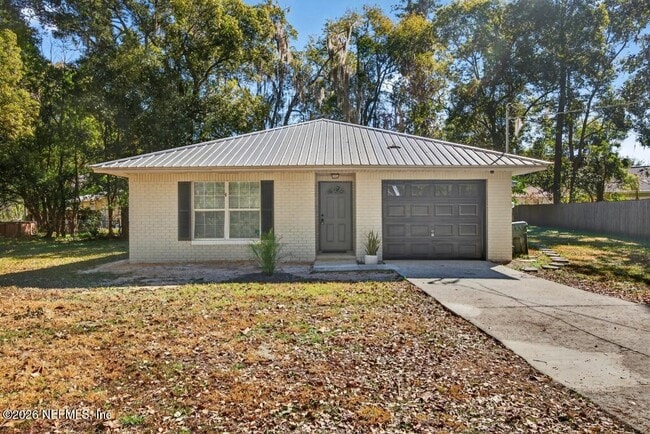 Photo - 411 Pearl St