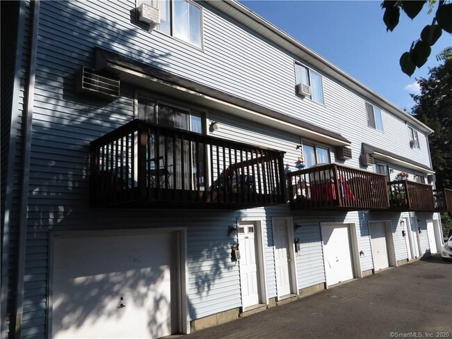 Building Photo - 47 Woodward Ave Unit 5 Rental