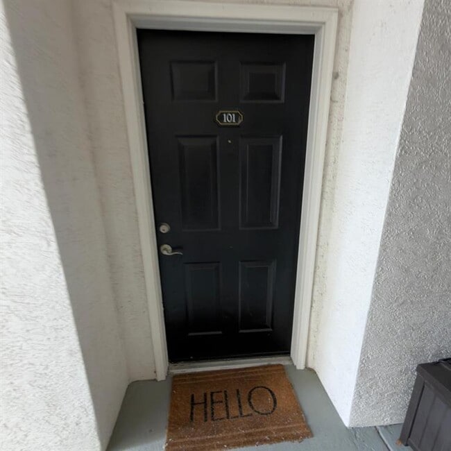 Photo - 12861 Madison Pointe Cir Unit 101