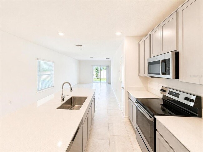 Photo - 360 Loch Ct