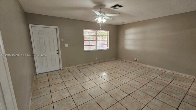 Photo - 5030 SW 26th Ave Unit 2