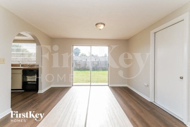 Photo - 1007 Coldstream Ct