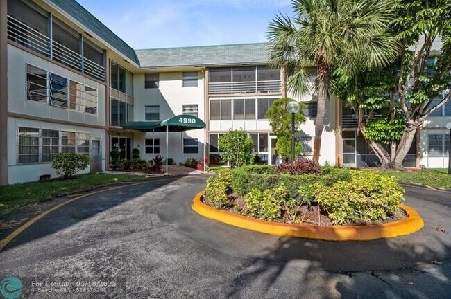 Photo - 4990 E Sabal Palm Blvd Unit 204