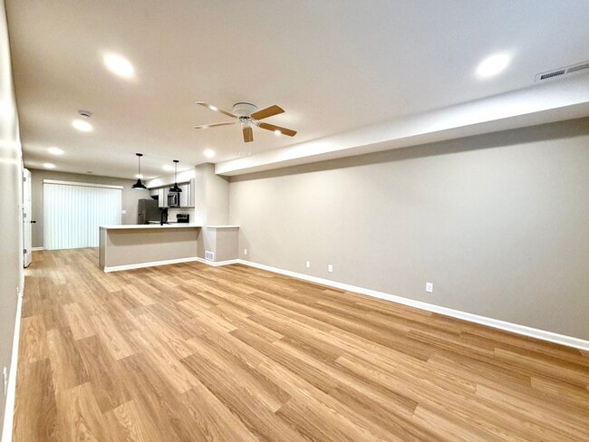 Photo - 511 Glenstone Springs Dr