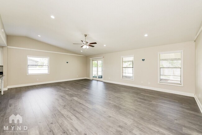 Photo - 6529 Seafairer Dr