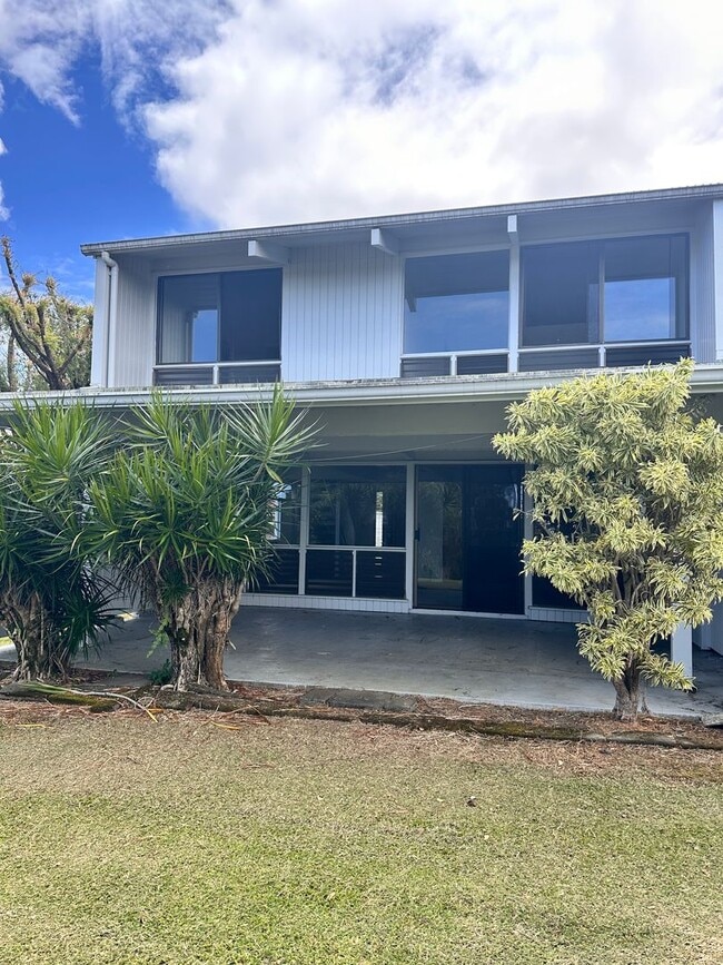 Building Photo - 926 Kumukoa St