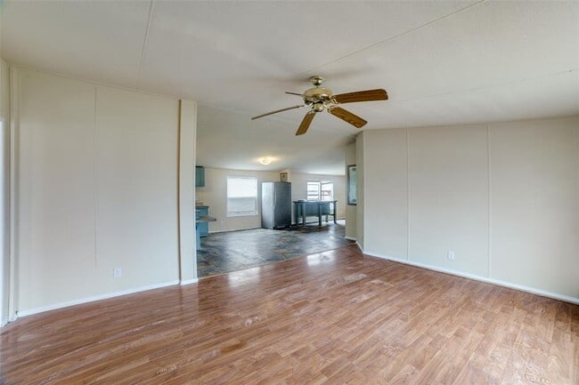 Photo - 205 Co Rd 212