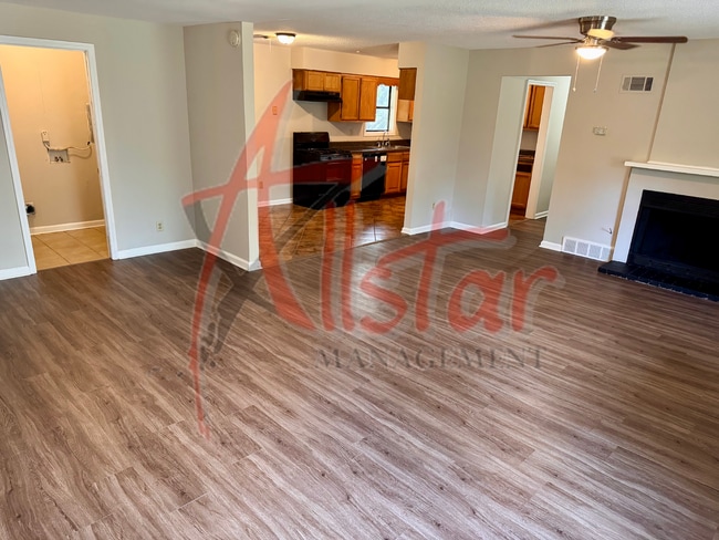 Photo - 1580 Gilford Cove E