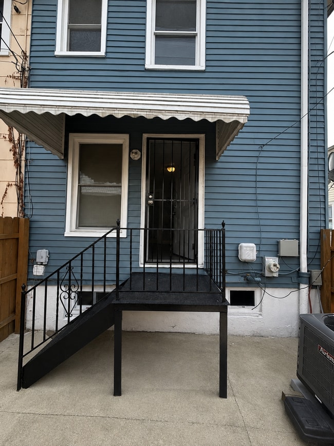 Photo - 4110 Curtis Ave